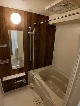 【浴室】 | フォーマルハウト | 追い焚き機能、浴室乾燥機付きバス。