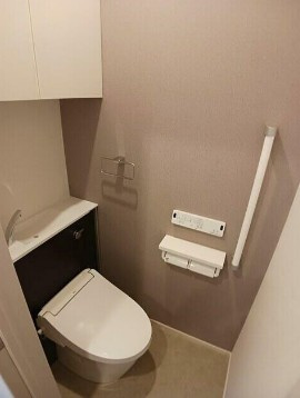 【トイレ】 | フォーマルハウト | 温水洗浄便座。