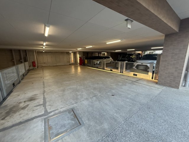 アンビシャス豊四季のその他共用部分|駐車場