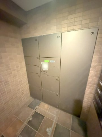 アンビシャス豊四季の外観