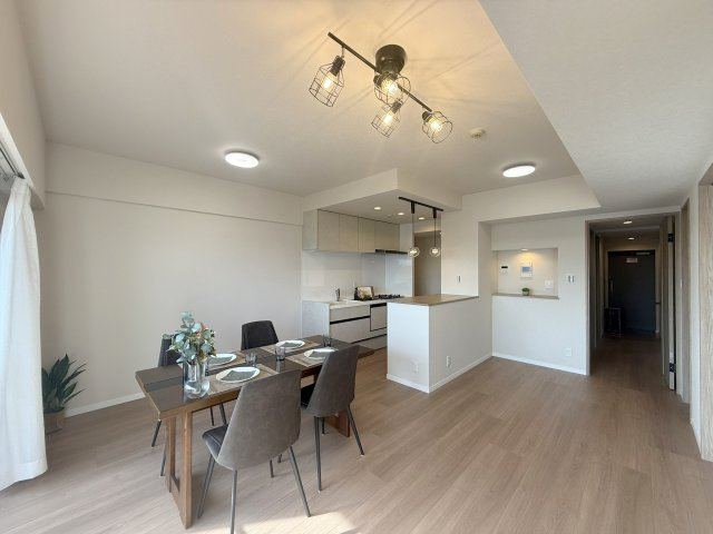 アンビシャス豊四季の居間・リビング|※完成施工例の為、実際の仕様とは異なる場合がございます。