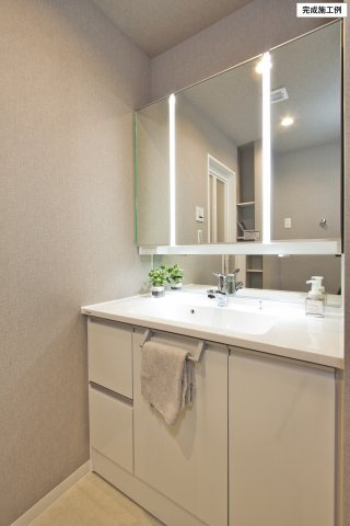 アンビシャス豊四季の独立洗面台|※完成施工例の為、実際の仕様とは異なる場合がございます。