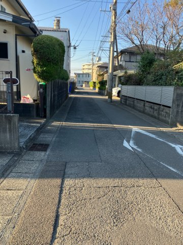 花ヶ島町笹原の前面道路含む現地写真