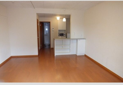 【居間・リビング】 | レオパレスプレステージⅢ