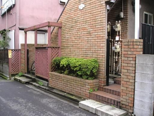 サンハウスのエントランス