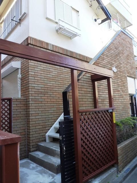 サンハウスの外観