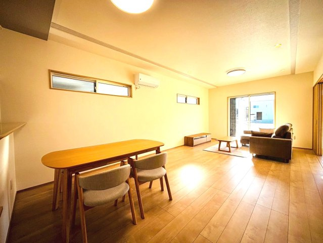 新築戸建　安八郡安八町南今ケ渕第１　全12区画分譲の居間・リビング|嬉しい！リビング家具・家電付き！！