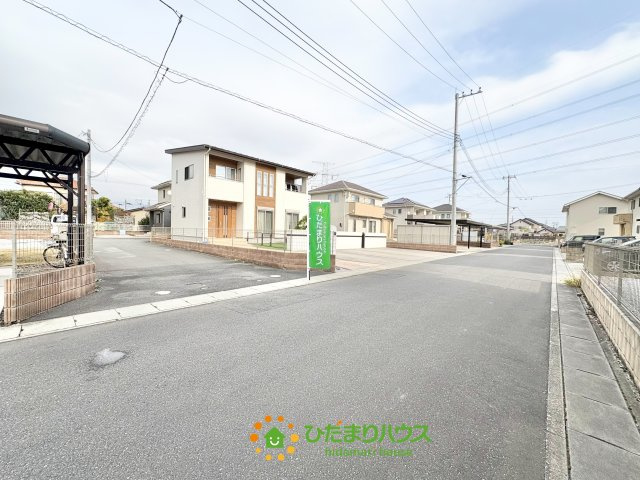 加須市船越　中古一戸建ての前面道路含む現地写真|2025年12月8日撮影