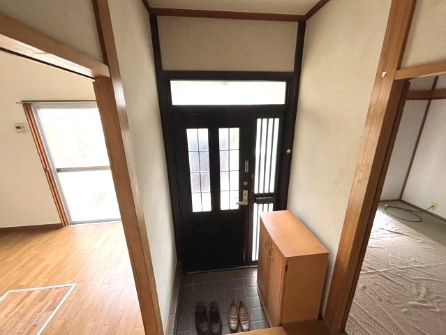古川南3丁目貸家　はなみずき通り近くの戸建賃貸の玄関|玄関です