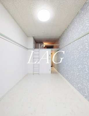 【居間・リビング】 | ヴィラ三橋 | 洋室のお部屋です。