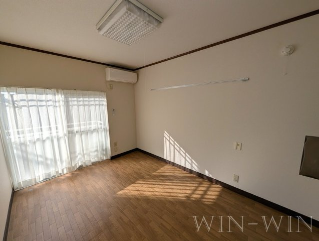 セントラルヒルズ Bの居間・リビング|イメージ（同施工会社同一モデルの写真です）