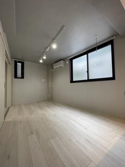 ＯＭＯＣｉ　ＤＥ　ＳＥＮＧＯＫＵの寝室