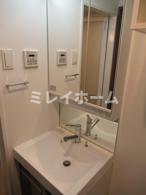 ＭＡＸＩＶ糀谷の洗面所|同建物内、別のお部屋の参考写真になります。