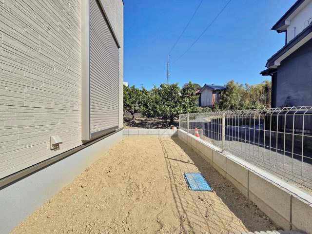 【庭】 | 東海市富木島町北島第２　2号棟