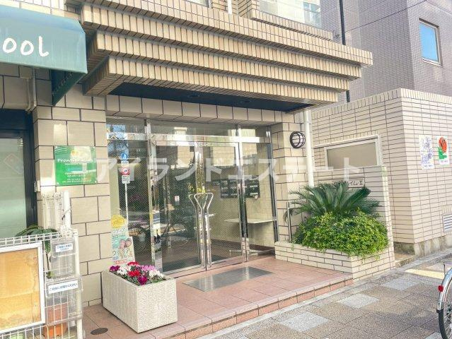 ワイスハイムⅡ　ペット相談　内装リフォーム　駐車場ありのエントランス