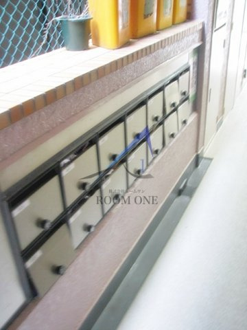 アパルトマン喜美よしのその他共用部分|集合ポストです。