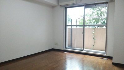 【居間・リビング】 | M2マンション | 別室参考写真