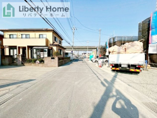 土浦市生田町第4　新築戸建　7号棟の前面道路含む現地写真