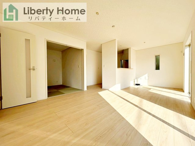 土浦市生田町第4　新築戸建　7号棟の居間・リビング