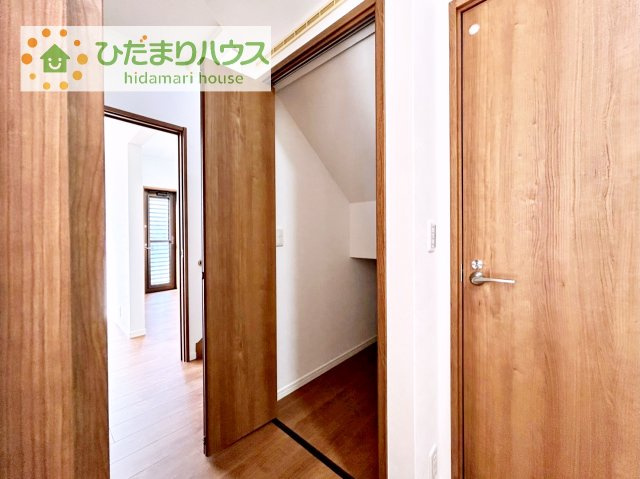 【収納】 | つくば市東光台2丁目　中古戸建　 | 収納場所に困る掃除機や掃除用具はこちらへ！！