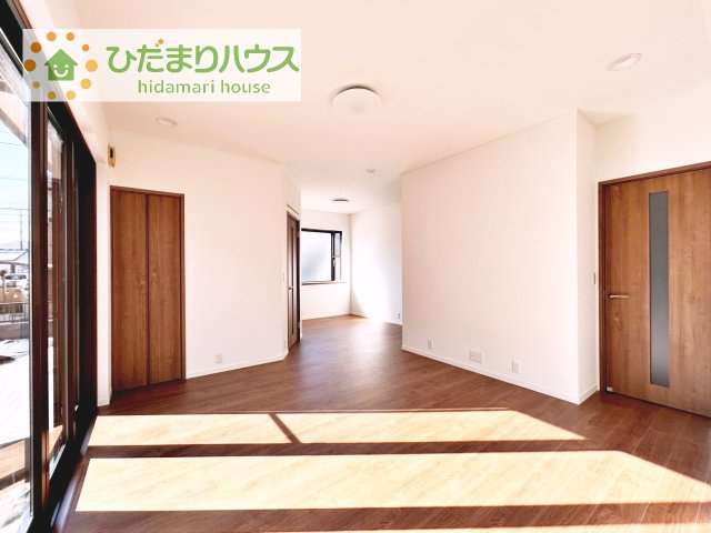 【居間・リビング】 | つくば市東光台2丁目　中古戸建　 | 家族団らんの時間も増えそうなくつろぎのＬＤＫ☆