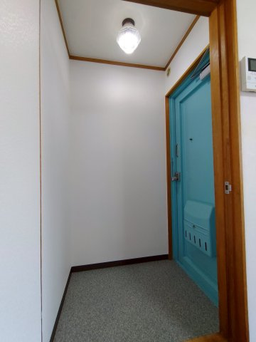 Airハイツの玄関