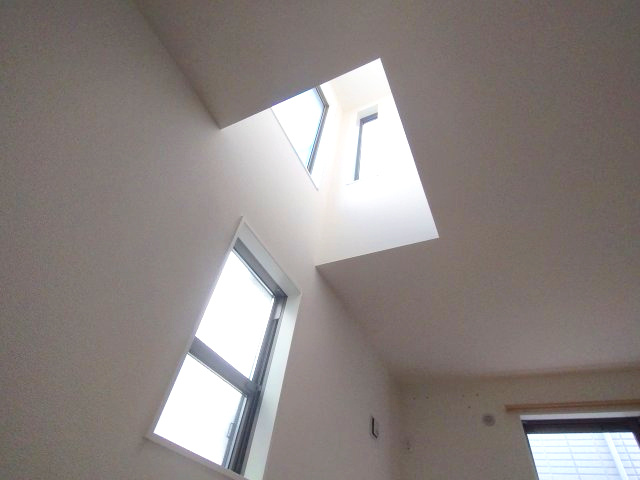 GRAFARE REUSE HOUSE　緑区鏡田　売戸建のその他|リビング上部一部吹抜！