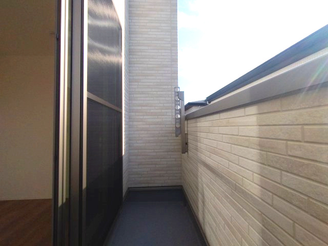 GRAFARE REUSE HOUSE　緑区鏡田　売戸建のバルコニー|バルコニー