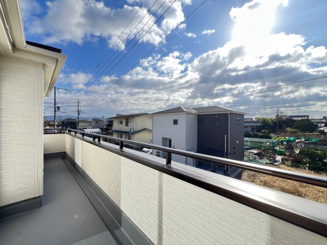 北葛城郡広陵町萱野3期　3号棟のバルコニー