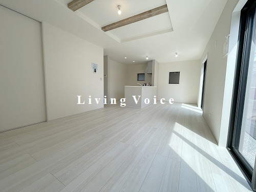 【居間・リビング】 | 【仲介手数料０円】海老名市国分寺台5丁目　新築一戸建て | 海老名市国分寺台5丁目　新築一戸建て