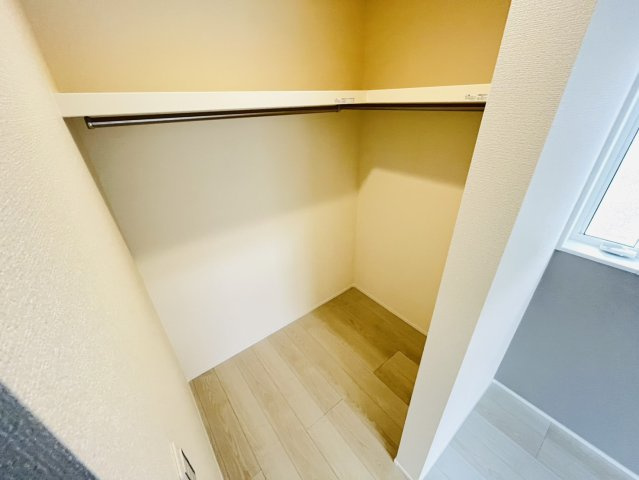 豊明市栄町新左山1-197『仲介手数料無料』新築戸建ての収納