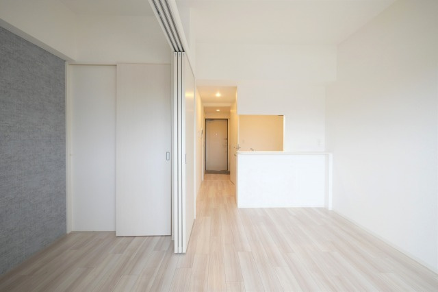 セレニテ西中島アリア壱番館の居間・リビング