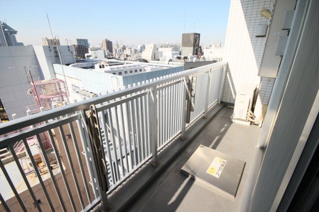 【バルコニー】