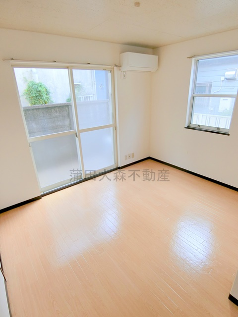 エーデルハイツの居間・リビング