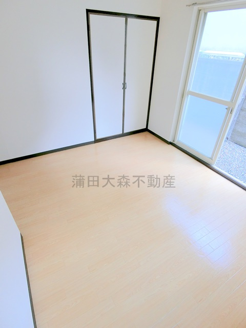 エーデルハイツの居間・リビング