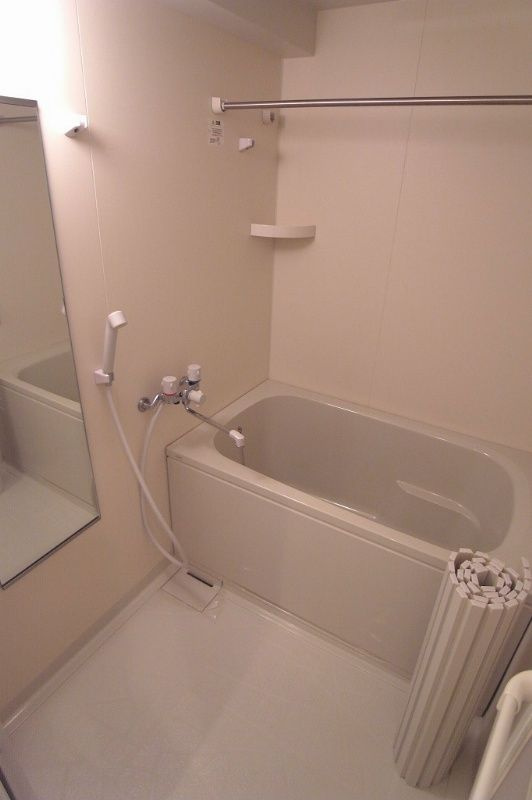 ラスカシエロ下北沢の浴室