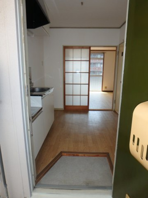 【玄関】 | イズミコーポ