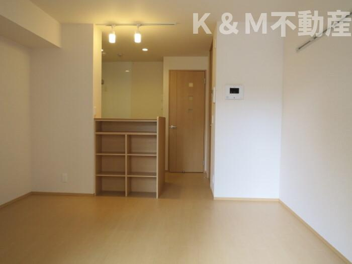 Arcobalenoの居間・リビング|こちらの居間で趣味の時間をお楽しみください