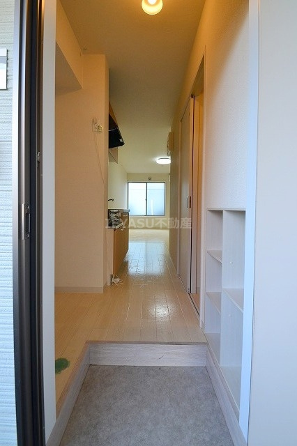 エストレビータ草津Ⅱの玄関