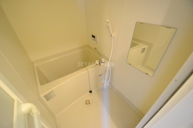 エストレビータ草津Ⅱの浴室