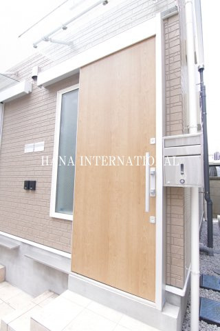 アヴェニールのエントランス|防犯性の高いタブルロックです。