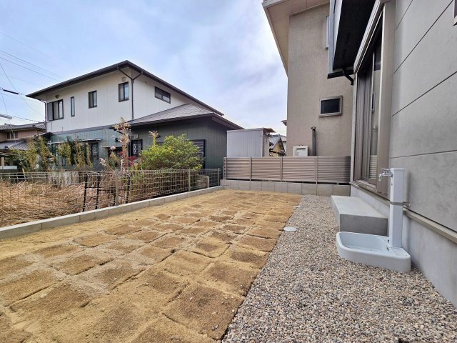 【庭】 | 知多市つつじが丘三丁目2期　1号棟