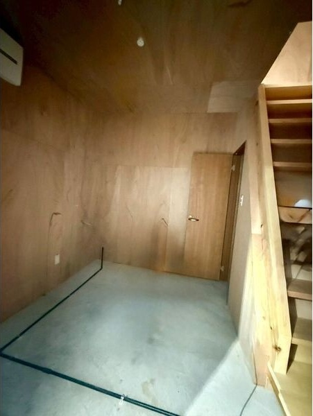 Land千日前横丁の内装