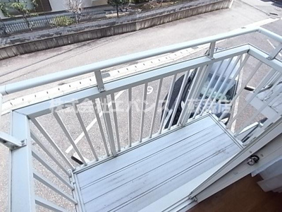 【バルコニー】 | サンハウス生実 | 広々としたバルコニーです