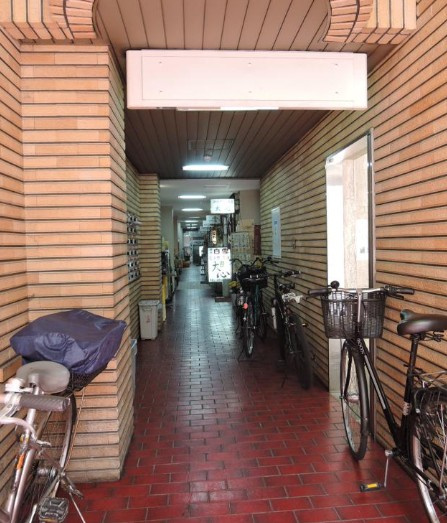 日宝東心斎橋ビルの外観