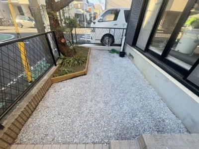 【庭】 | 弥栄一丁目貸戸建(ヤエイイッチョウメカシトダテ)