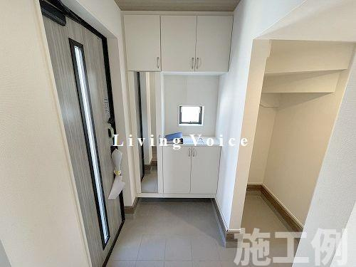 【玄関】 | 【仲介手数料０円】小田原市小竹　新築一戸建て　全2棟 | 小田原市小竹　新築一戸建て　全2棟