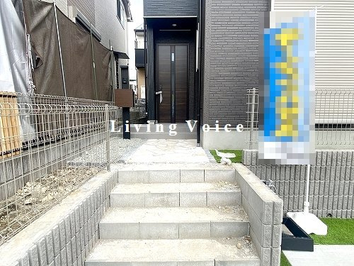 【居間・リビング】 | 【仲介手数料０円】小田原市小竹　新築一戸建て　全2棟 | 小田原市小竹　新築一戸建て　全2棟