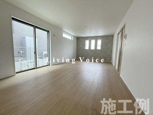 【居間・リビング】 | 【仲介手数料０円】小田原市小竹　新築一戸建て　全2棟 | 小田原市小竹　新築一戸建て　全2棟