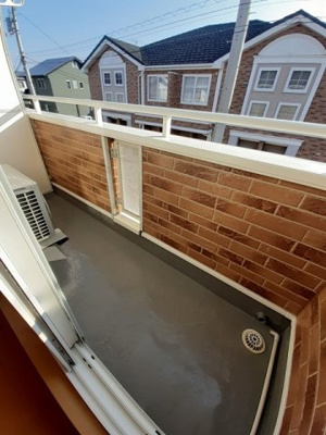 【バルコニー】 | メアリー・ローズ　Ⅲ | バルコニーからの眺めを楽しみながら食事をしませんか